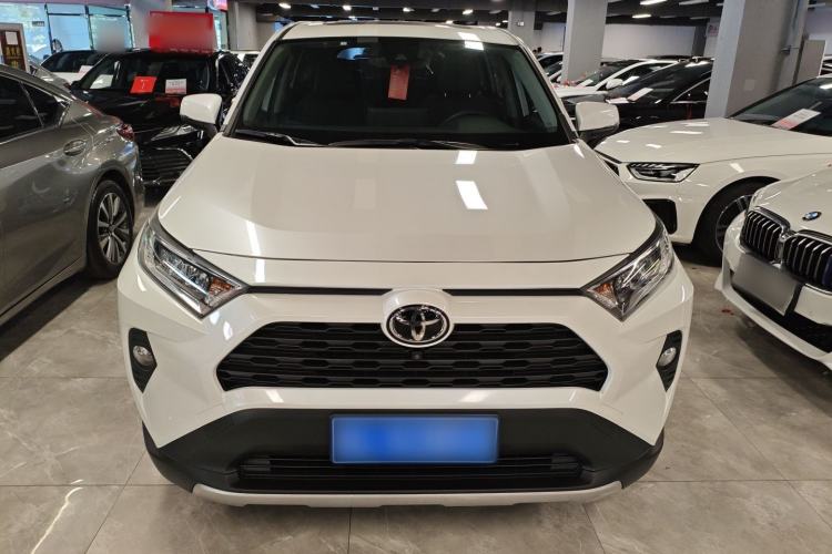 Used Toyota RAV4 2022 2.0L CVT Two-Wheel Drive Fashion Edition
