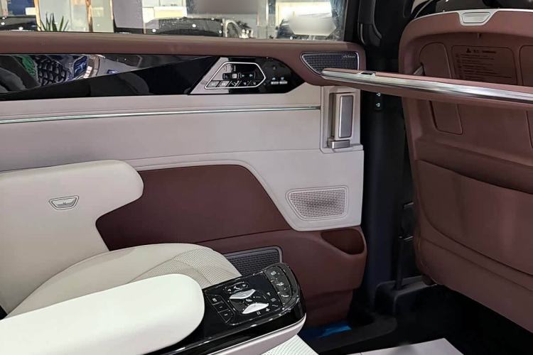 Used BYD Xia 2025 DM-i 1.5T 180km Excellence Model
