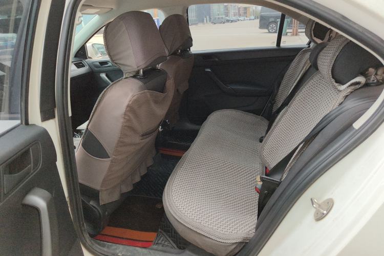 Used Volkswagen Santana 2015 1.4L Manual Fashion Edition
