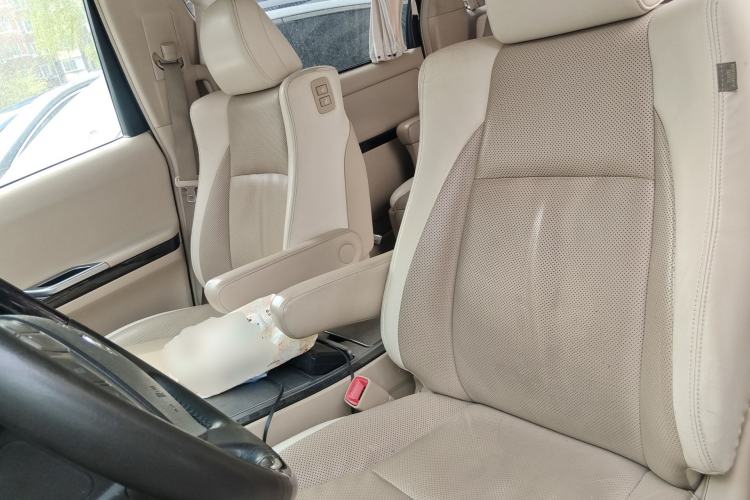 Used Toyota Alphard 2012 3.5L Luxury Edition
