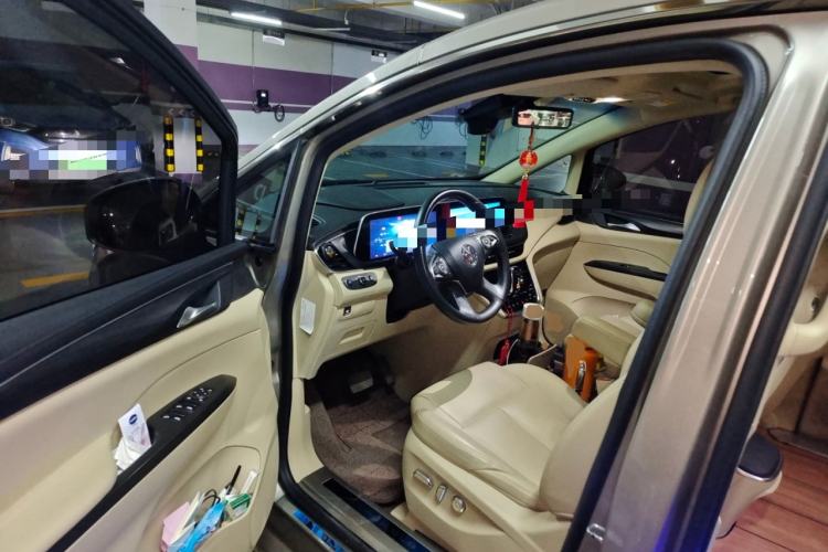 Used Buick GL8 2023 ES Lu Zun Deluxe Model Driver Seat