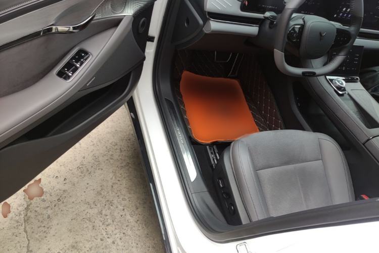 Used VOYAH PASSION 2024 PHEV Four-Wheel Drive Ultra-Long Range Executive Edition