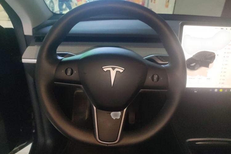 Used Tesla Model Y 2024 Rear-Wheel-Drive Version
