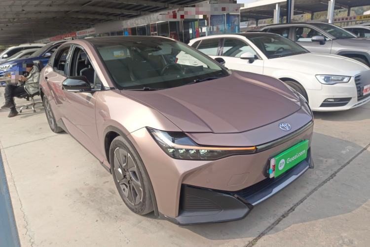 Used Toyota bZ3 2023 616 km Long-Range Premium