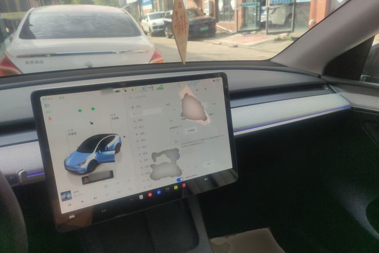 Used Tesla Model Y 2024 Long-Range All-Wheel-Drive Version
