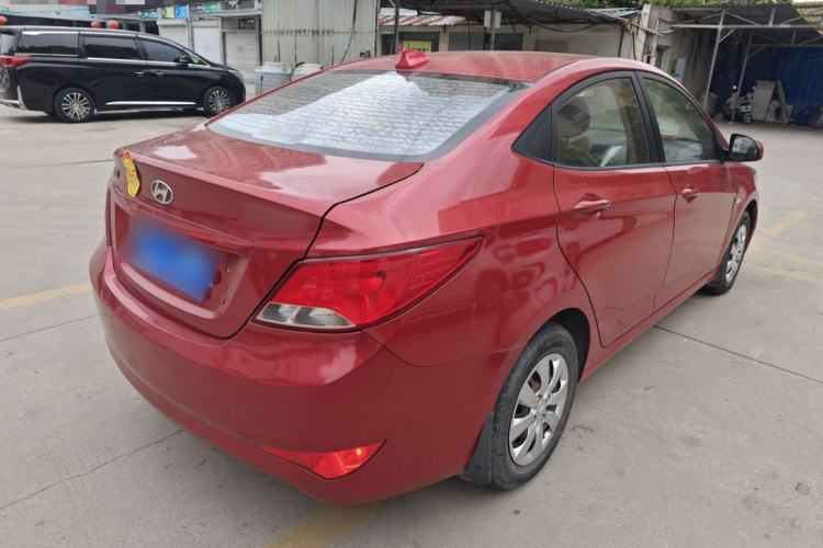 Used Hyundai Verna (older generation) 2014 1.4L Manual Smart GLS Trim
