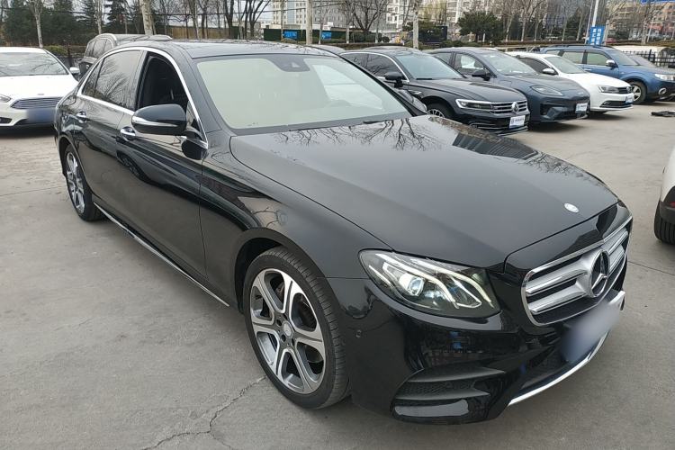 Used Mercedes-Benz E-Class 2016 E 300 L Sporty and Stylish Model
