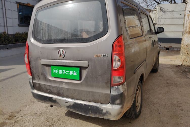 Used BAIC Weiwang 306 2011 1.3L luxury version 8 seats
