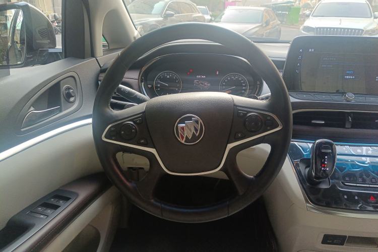 Used Buick GL8 2021 Land Cruiser Executive Class 652T Luxury Model Steering Wheel