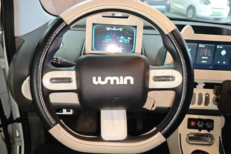Used CHANGAN NEVO Lumin 2022 155 km – Refreshingly Sweet Edition Steering Wheel