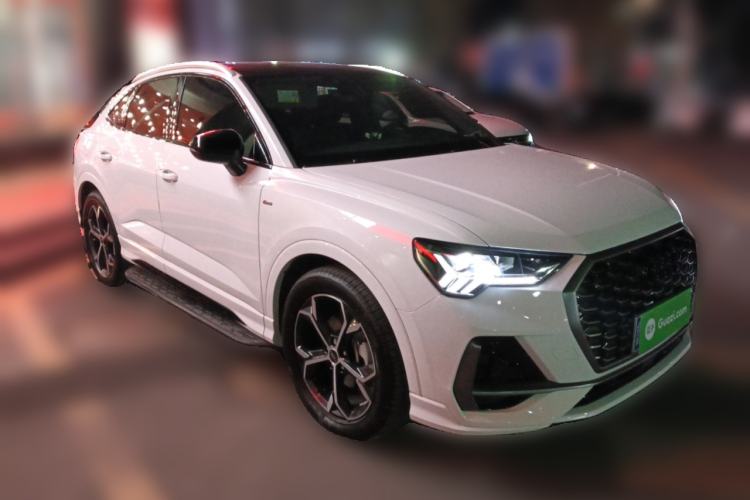 Used Audi Q3 Sportback 2024 40 TFSI Fashion Version Front Right 45 Deg