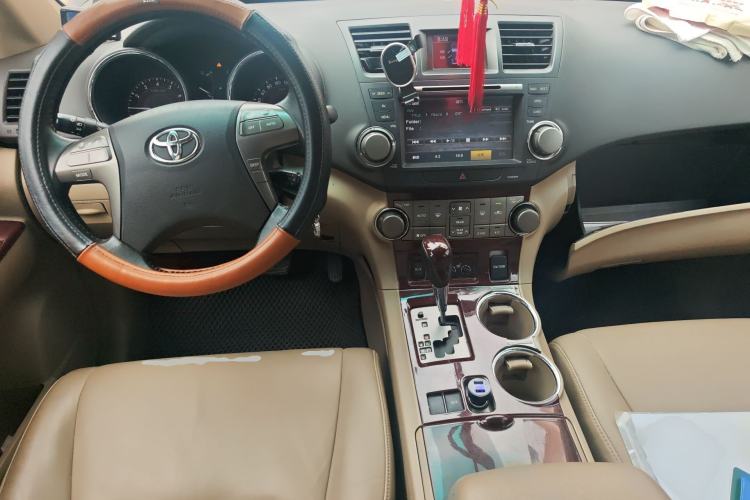 Used Toyota Highlander 2009 2.7L Two-Wheel Drive 7-Seater Luxury Edition