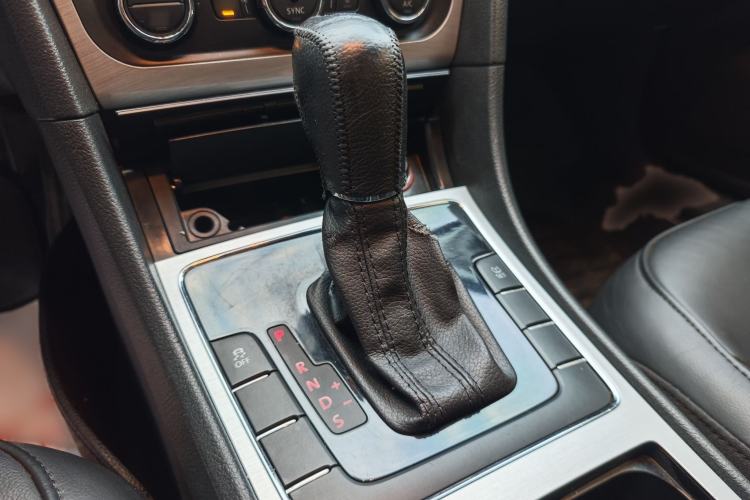 Used Volkswagen Passat 2014 1.8TSI DSG Prestige Edition
