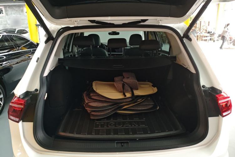 Used Volkswagen Tiguan L New Energy 2022 430 PHEV Plug-in Hybrid Flagship Edition Trunk