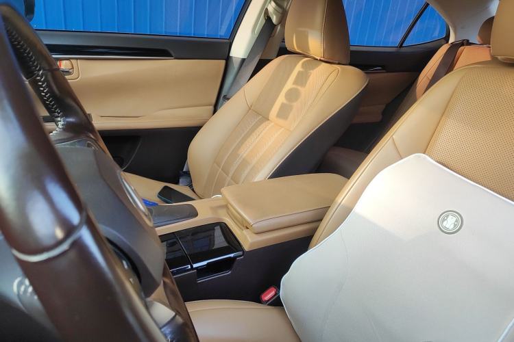 Used Lexus ES 2015 200 Elite Edition
