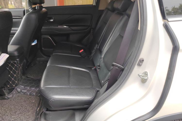 Used Mitsubishi Outlander 2016 2.4L 4x4 Elite Edition 5 Seats