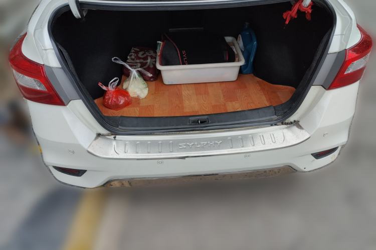 Used Nissan Sylphy 2016 1.6 XL CVT Deluxe Edition Trunk