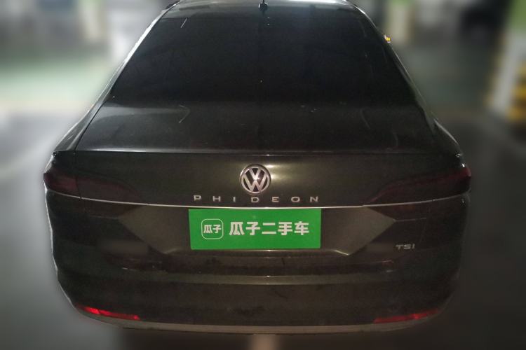 Used Volkswagen Phideon 2016 380TSI Two-Wheel-Drive Executive Version
