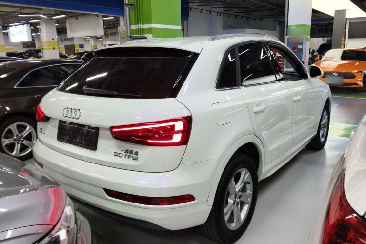 Used Audi Q3 2016 30 TFSI Fashion Model Rear Right 45 Deg