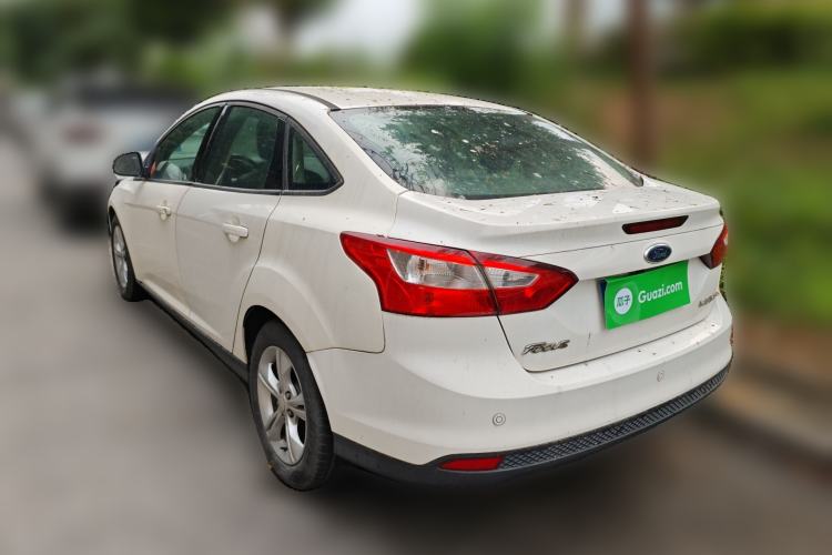 Used Ford Focus 2012 Sedan 1.6L Automatic Fashion Edition