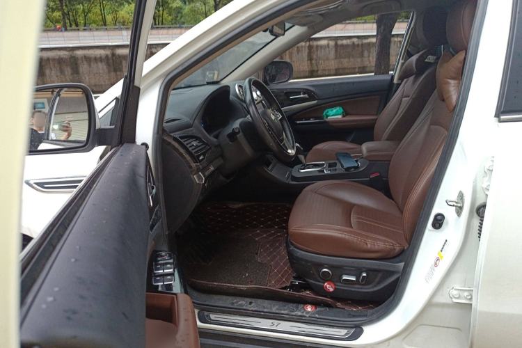 Used BYD S7 2017 2.0T Automatic Prestige Edition Driver Seat