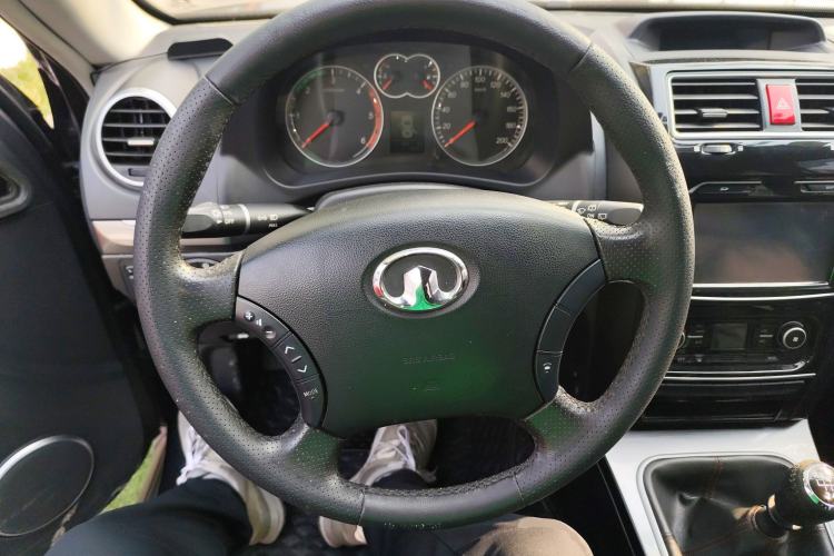 Used Haval H5 Classic 2012 ZhiZun Edition Green & Quiet 2.0T Manual Two-Wheel Drive Comfortable Model
