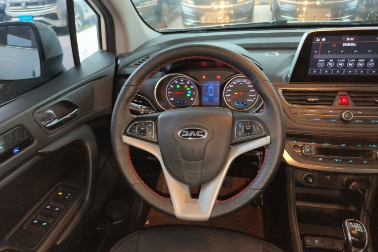 Used JAC Group Refine S3 2017 1.5L Manual Luxury Smart Model Steering Wheel