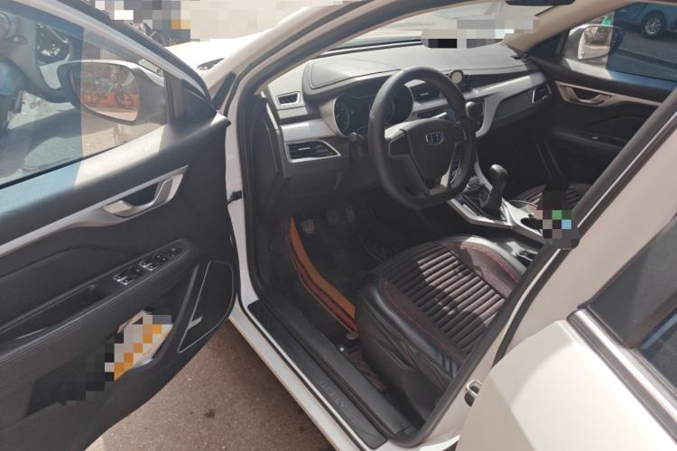 Used Geely Auto Vision 2019 Upgraded Model 1.5L Manual Luxury Version China VI Standard