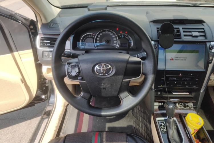 Used Toyota Camry 2016 2.0E 10th Anniversary Elite Edition Steering Wheel