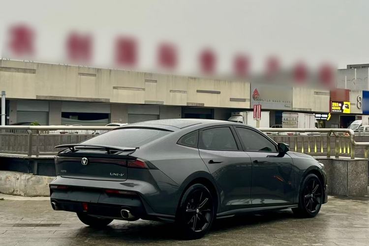 Used CHANGAN UNI-V 2022 1.5T Prestige Version