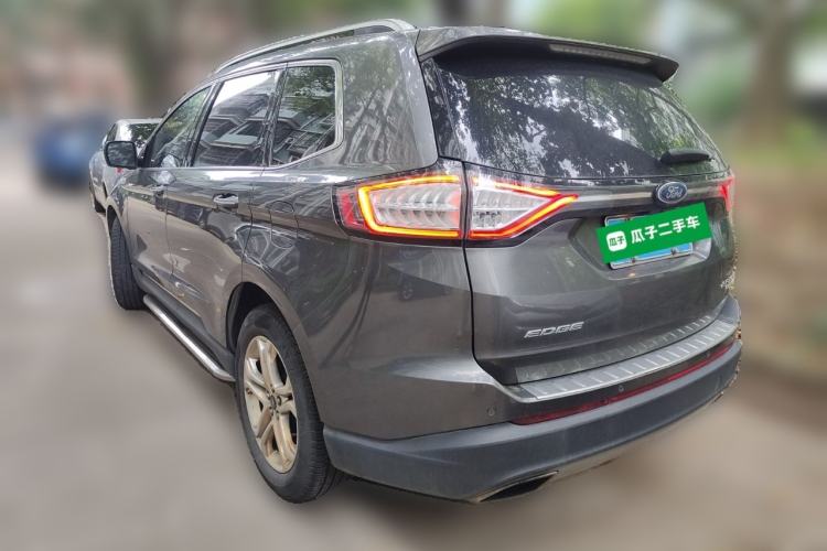Used Ford Edge 2015 2.0T GTDi Two-Wheel-Drive High-Line Version

