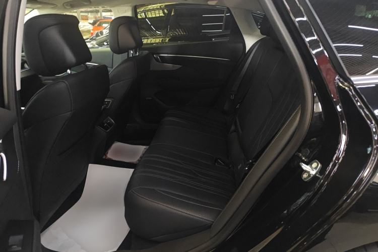 Used Buick LaCrosse 2026 Model Platinum Aivia Edition Left Rear Seat