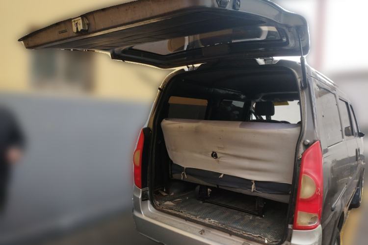 Used BAIC Weiwang 306 2013 1.2L Value Edition Comfort Type 7 Seats A12 China IV Emission Standard Trunk