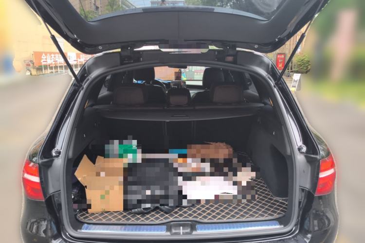 Used Mercedes-Benz GLC 2019 Facelift GLC 260 L 4MATIC Luxury Model Trunk