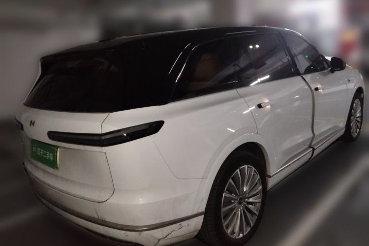 Used ONVO Luxeed L90 2025 Model—Ultra Six-Seater Version
