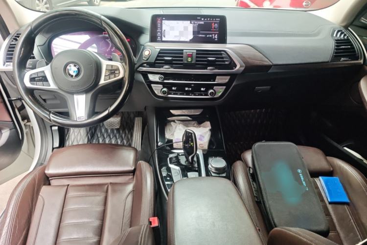 Used BMW X3 2021 xDrive28i M Sport Package Center Console