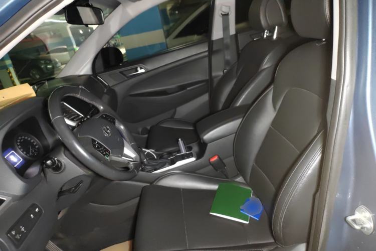 Used Hyundai Tucson 2015 1.6T Dual-Clutch Two-Wheel-Drive Leading Model
