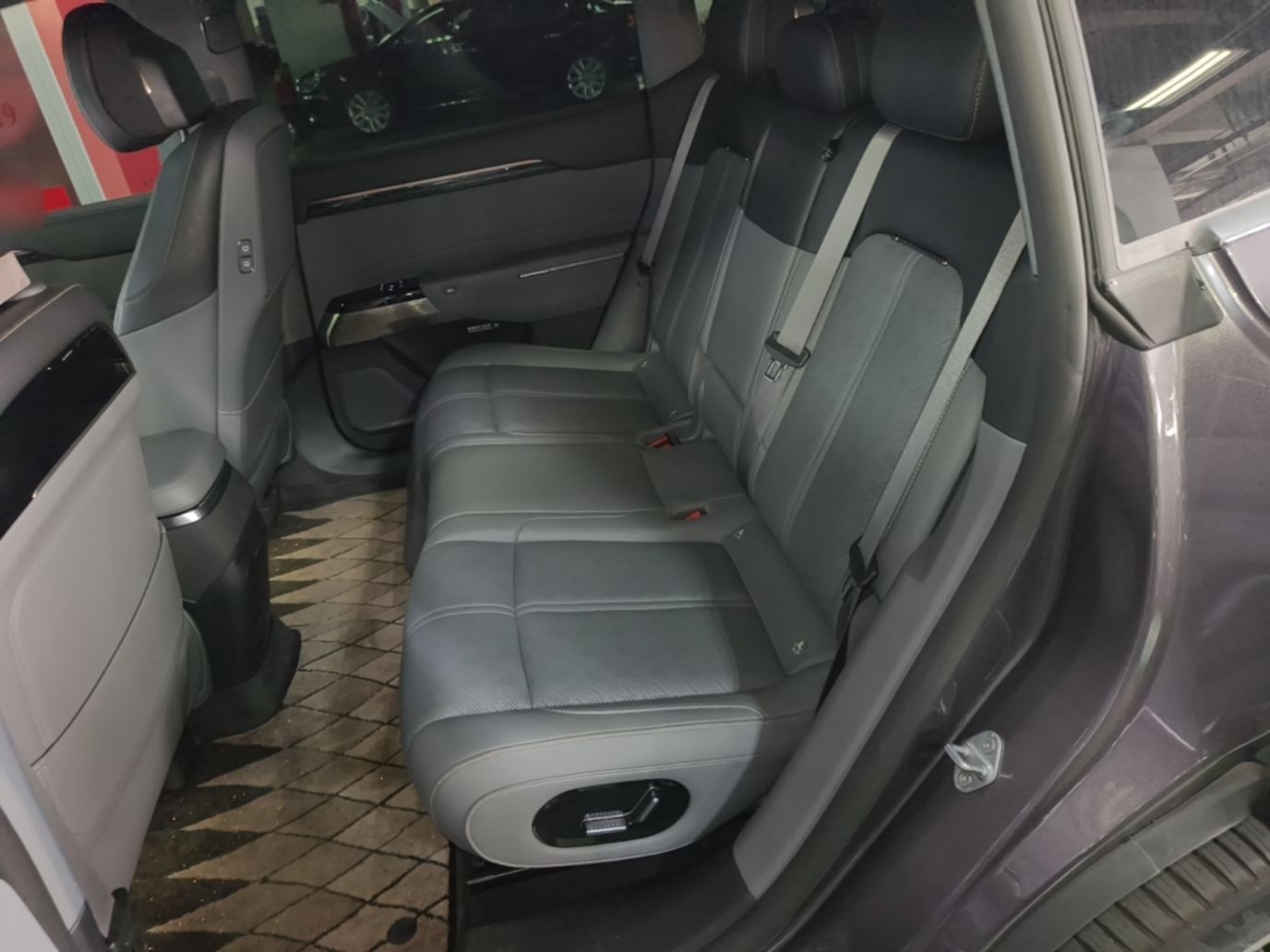 Zeekr 7X 2025 100 kWh Long-Range Rear-Wheel Drive with Intelligent Driving Features — снимка 20