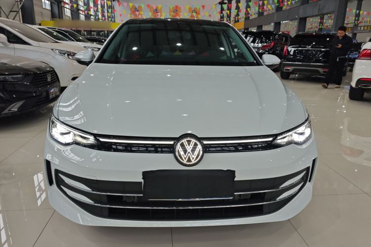 Used Volkswagen Golf 2026 300TSI Pro
