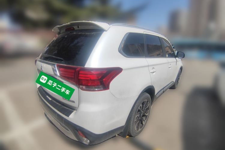 Used Mitsubishi Outlander 2020 2.0L Two-Wheel Drive Enjoyment Version 5 Seats
