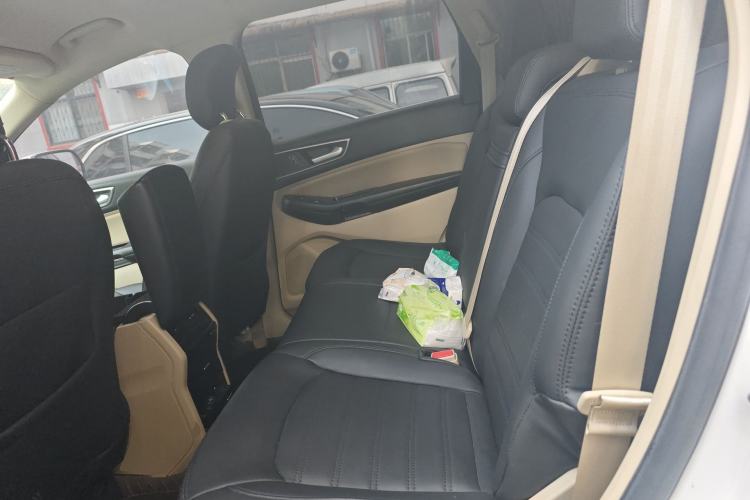 Used Ford Edge 2016 EcoBoost 245 Two-Wheel-Drive Titanium 5-Seater
