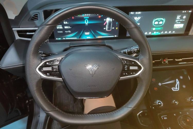 Used NETA U 2023 NETA U-Ⅱ 400 U Show Edition – Lithium Iron Phosphate
