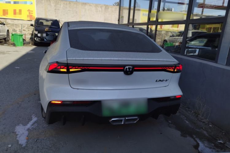 Used Changan UNI-V iDD 2024 Blue Whale Smart Electric iDD 136km Luxury Model