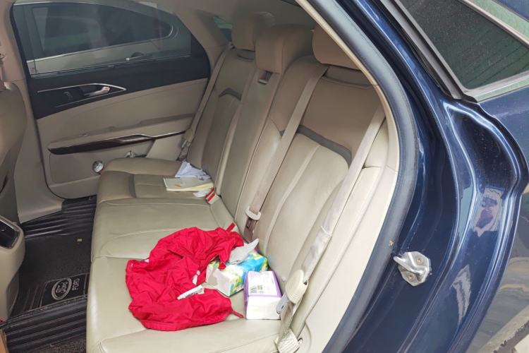 Used Ford Taurus 2015 EcoBoost 325 V6 Flagship Model Left Rear Seat