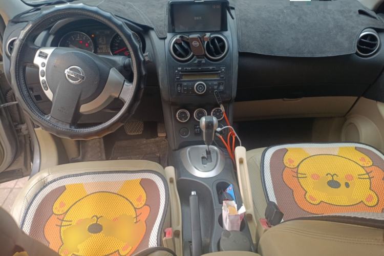 Used Nissan Qashqai 2011 2.0 XV Lea CVT 2WD Center Console