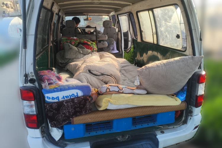 Used Jinbei Hiace 2014 2.0L 5th Generation Kuaiyunwang Business Version 4G19 Trunk