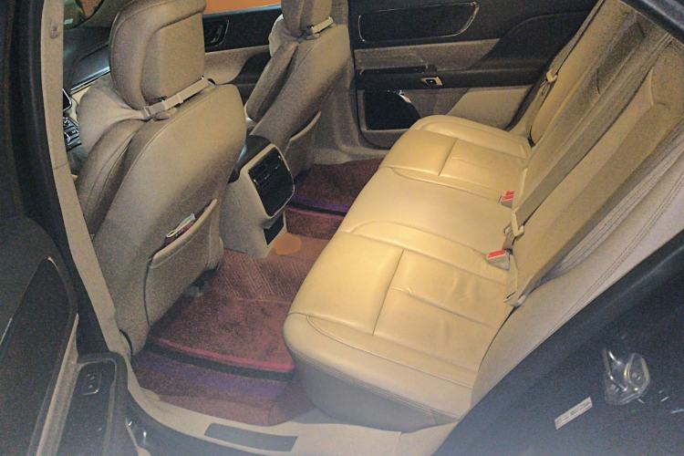 Used Lincoln Continental 2017 2.0T Two-Wheel Drive Deluxe Edition Left Rear Seat