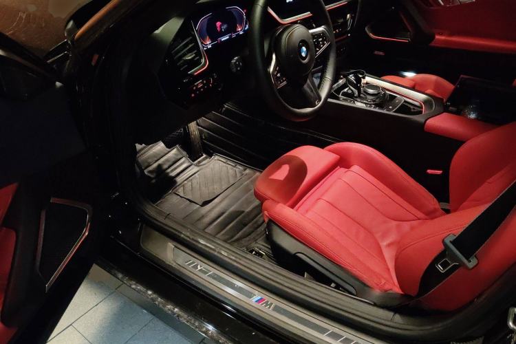 Used BMW Z4 2022 sDrive 25i M Sport Package Left Front Seat