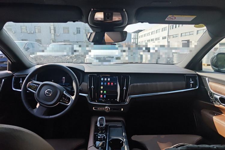 Used Volvo S90 2025 B5 Zhiyuan Luxury Edition Center Console