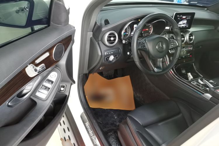 Used Mercedes-Benz GLC 2019 Facelift GLC 260 L 4MATIC Luxury Model Driver Seat